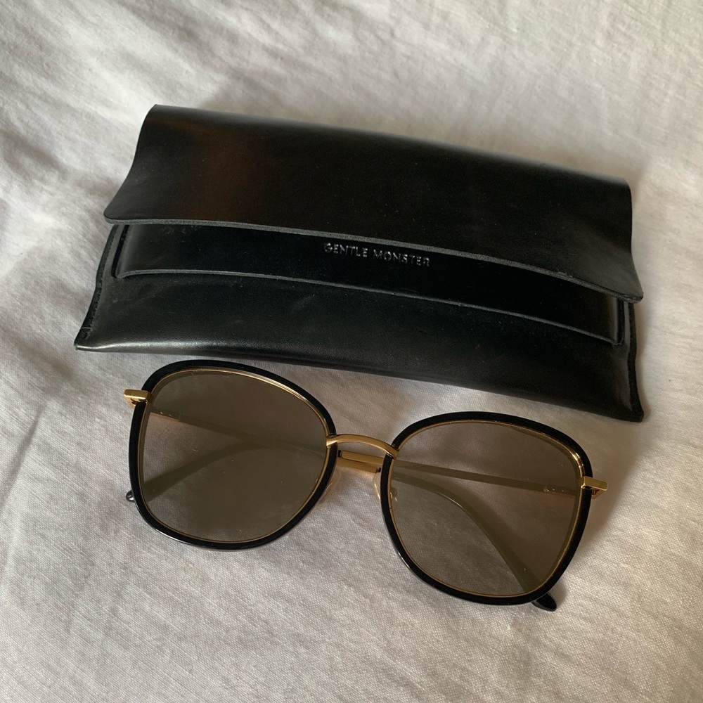Black, Gentle Monster sunglasses